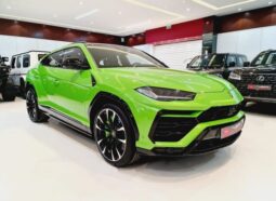 Lamborghini-Urus-For-Sale-in-Dubai-Vip-Motors-13-640x466