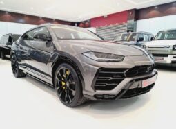 Lamborghini-Urus-For-Sale-in-Dubai-Vip-Motors-20-640x466