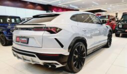 Lamborghini Urus 2021 full