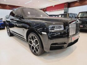 Rolls Royce Cullinan Black Badge 2021