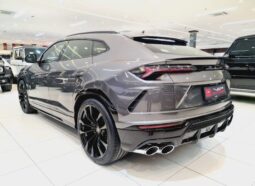 Lamborghini Urus 2021 full