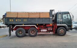 1998 Truck Dump up to 25 Tons Right Hand