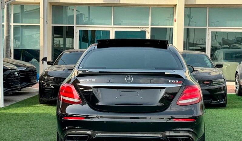 Mercedes-Benz AMG E 63 2018 full