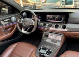 Mercedes-Benz AMG E 63 2018 full