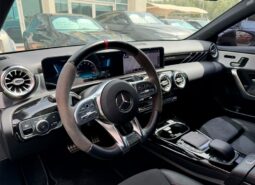 Mercedes-Benz AMG GLA 35 2021 full