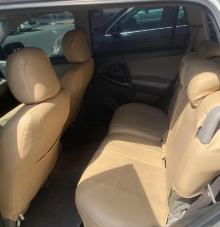 Used Toyota RAV4 2010 full