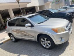 Used Toyota RAV4 2010 full